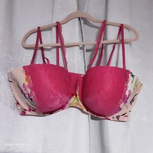 Cacique Vibrant Pink Floral Lace Bra Size 44F.